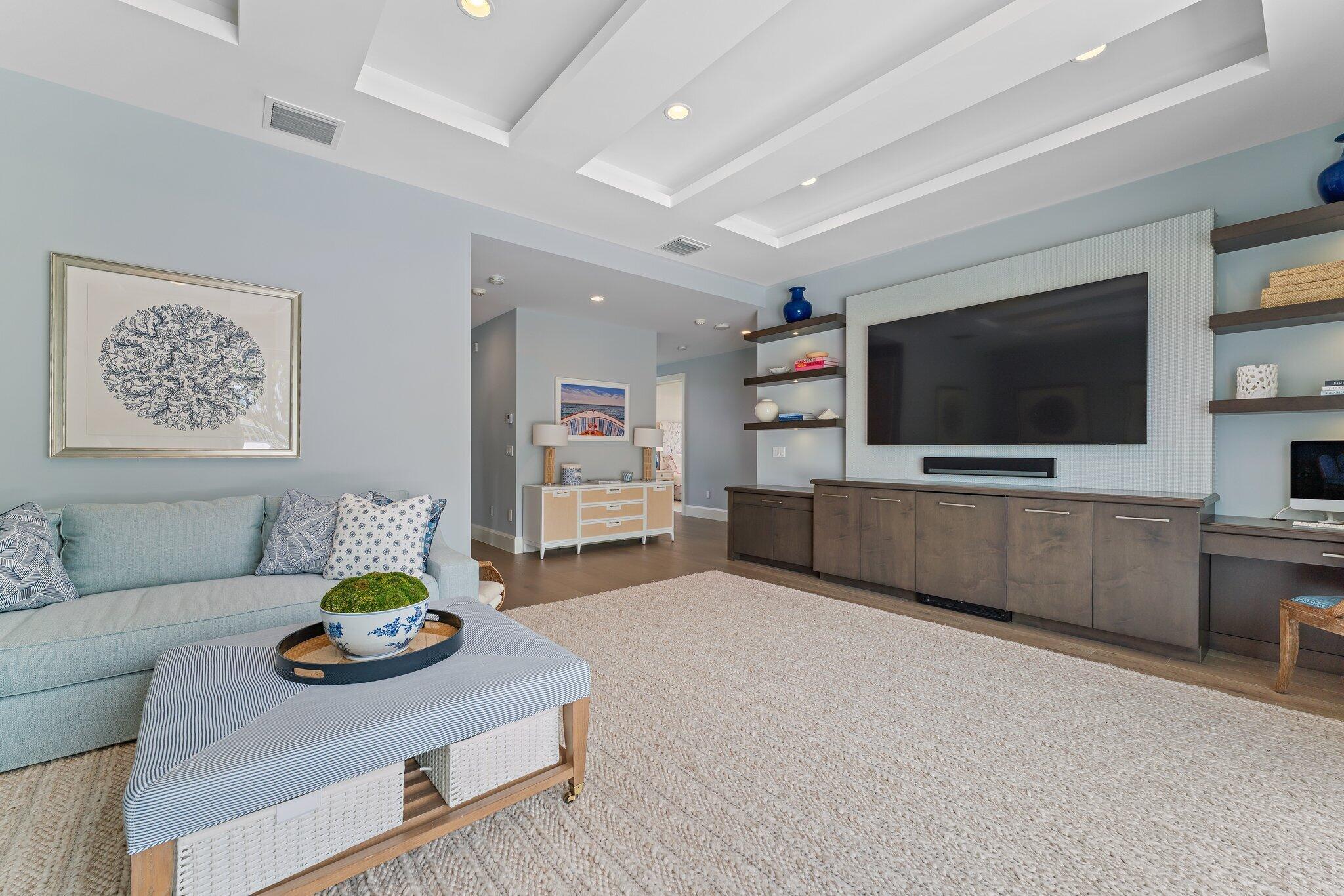 OLD PALM - Residential