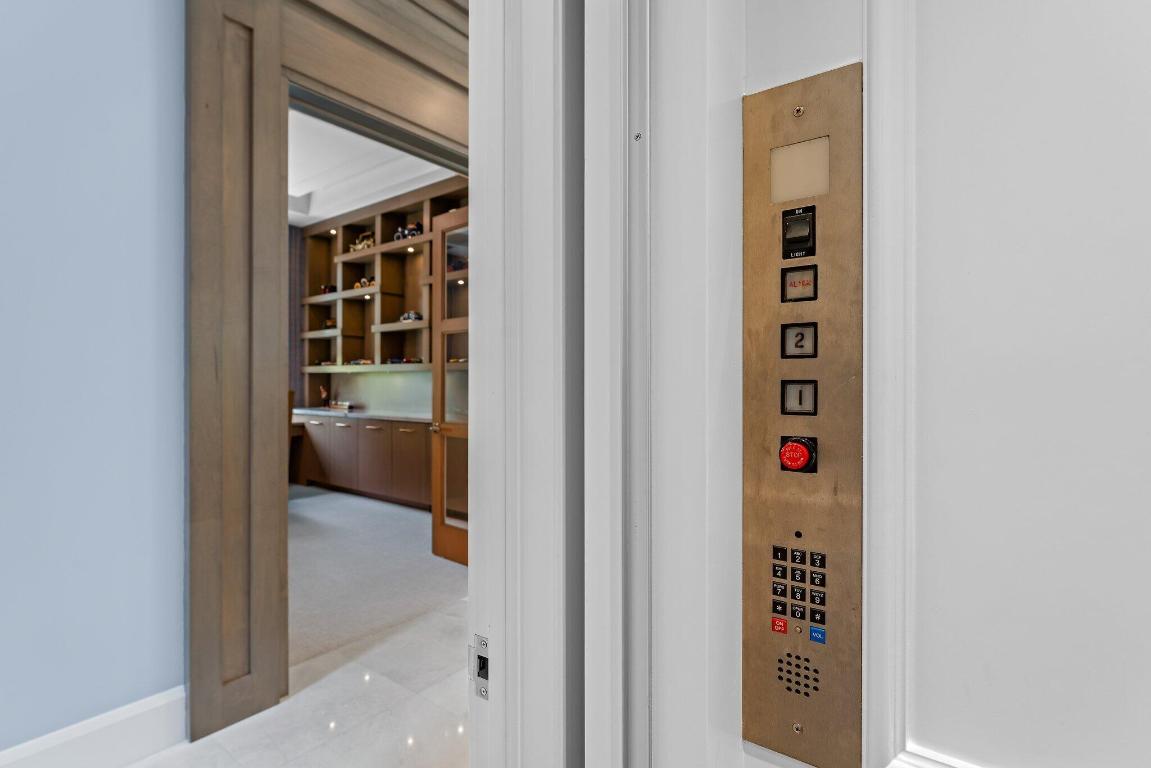 OLD PALM - Residential