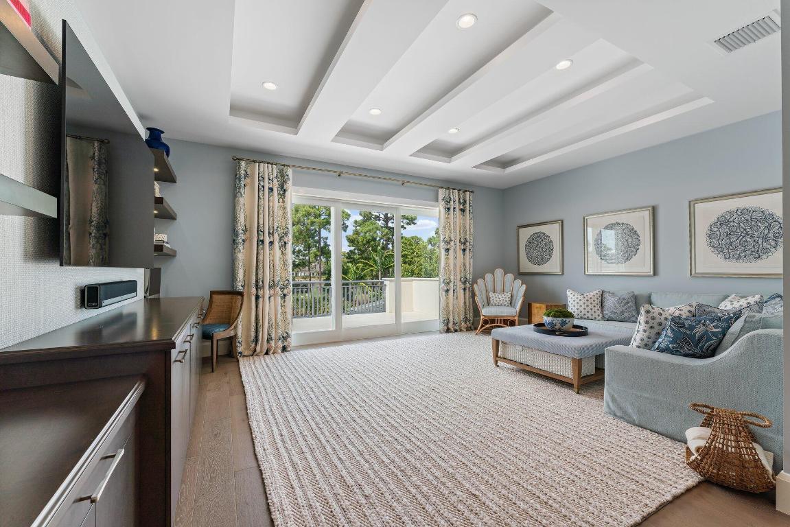 OLD PALM - Residential