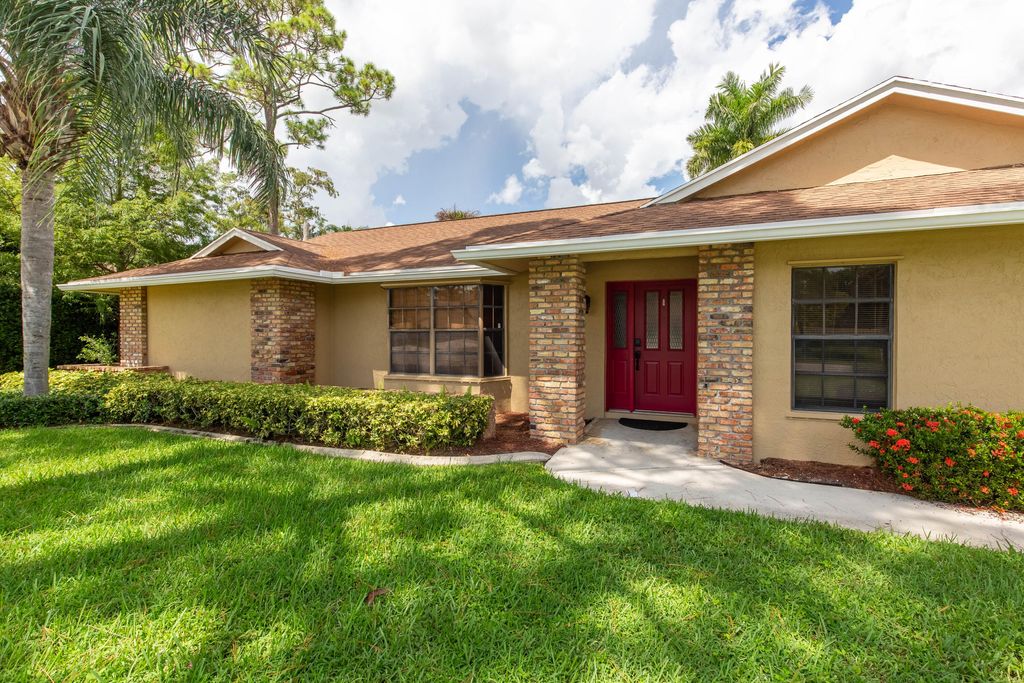 Photo of 1123 Northumberland Court, Wellington, FL 33414 (MLS # B26009289)