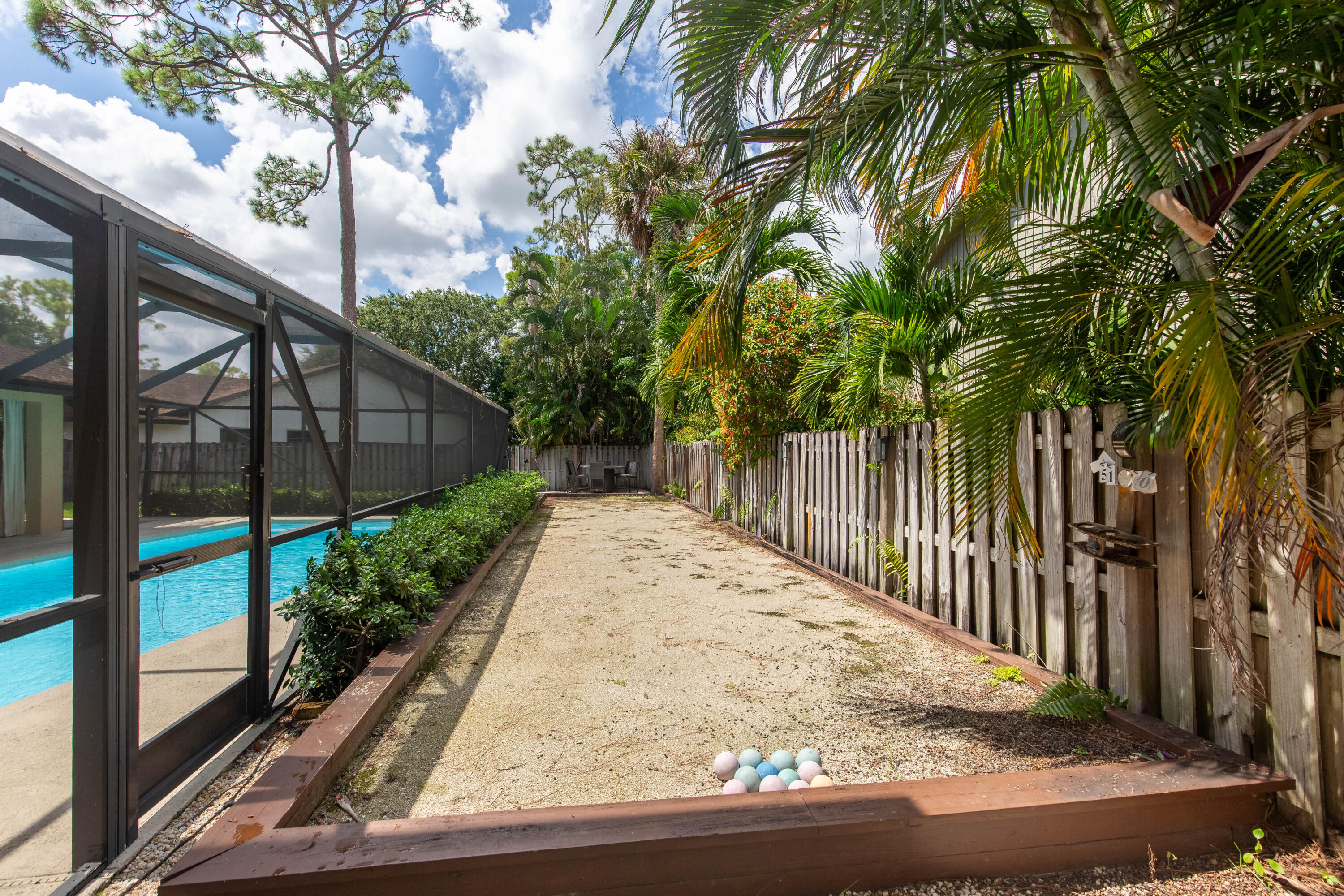 GREENVIEW SHORES 1 OF WELLINGTON - Residential Lease