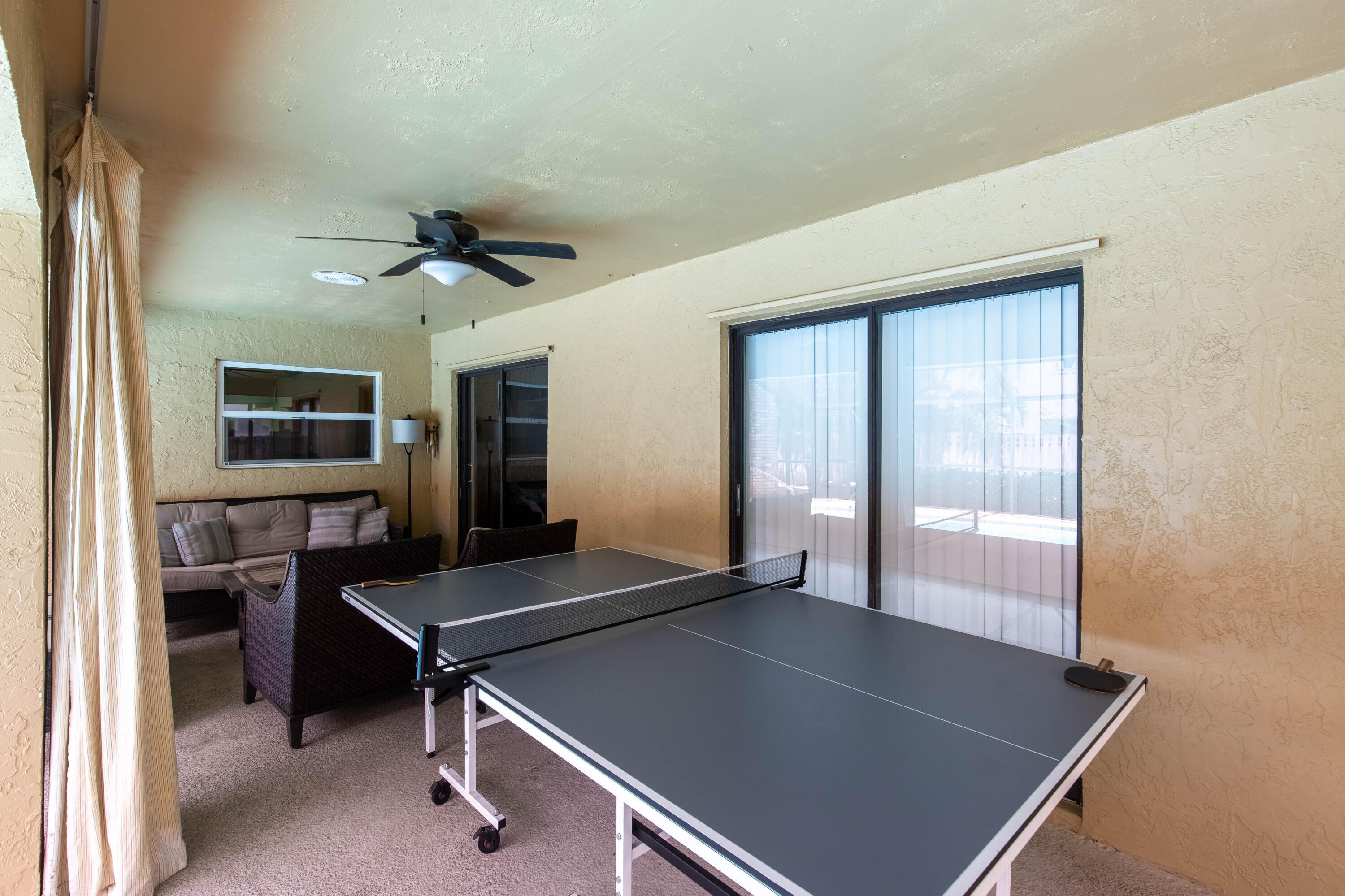 GREENVIEW SHORES 1 OF WELLINGTON - Residential Lease