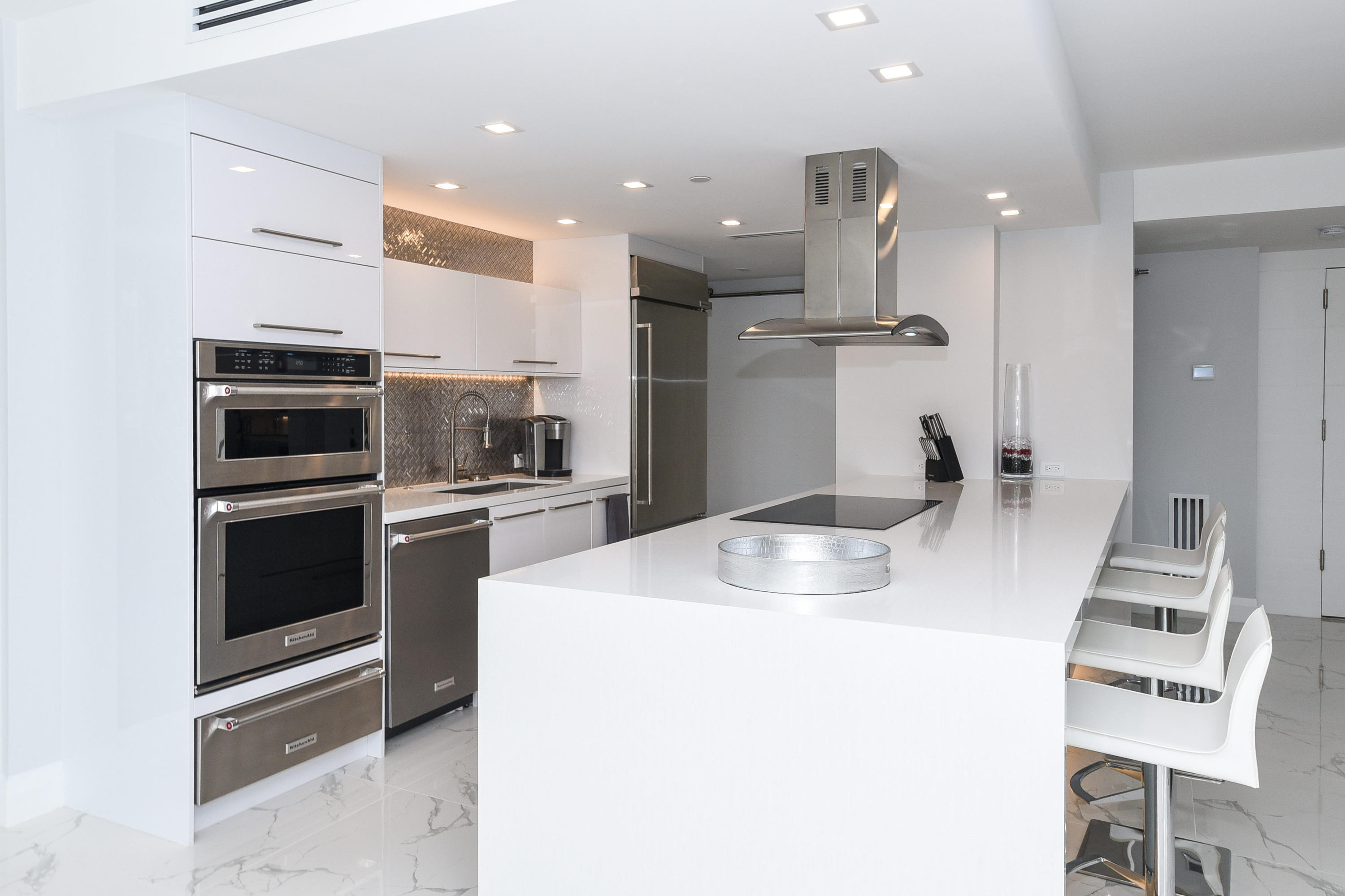 120 SE 5th Avenue
