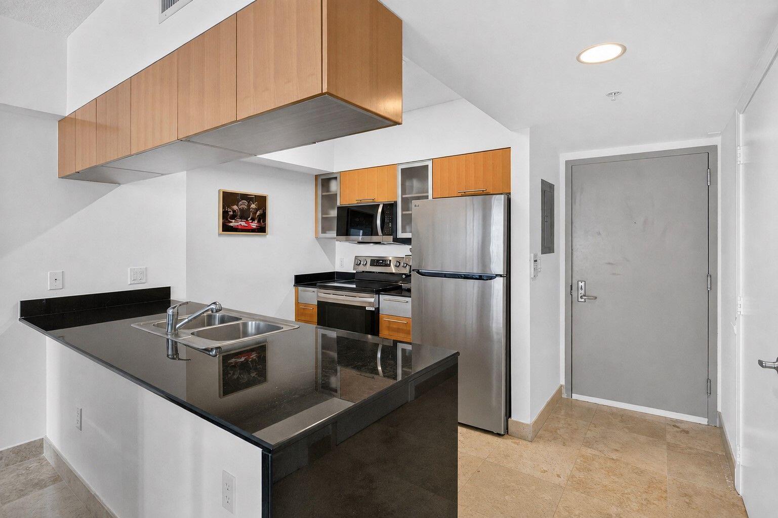 1750 N Bayshore Drive 4109