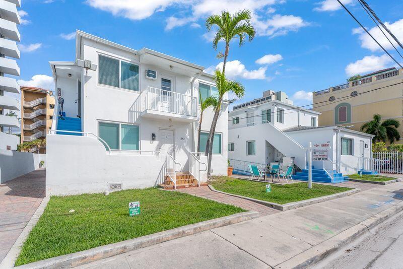 HOLLYWOOD BEACH - Residential Lease