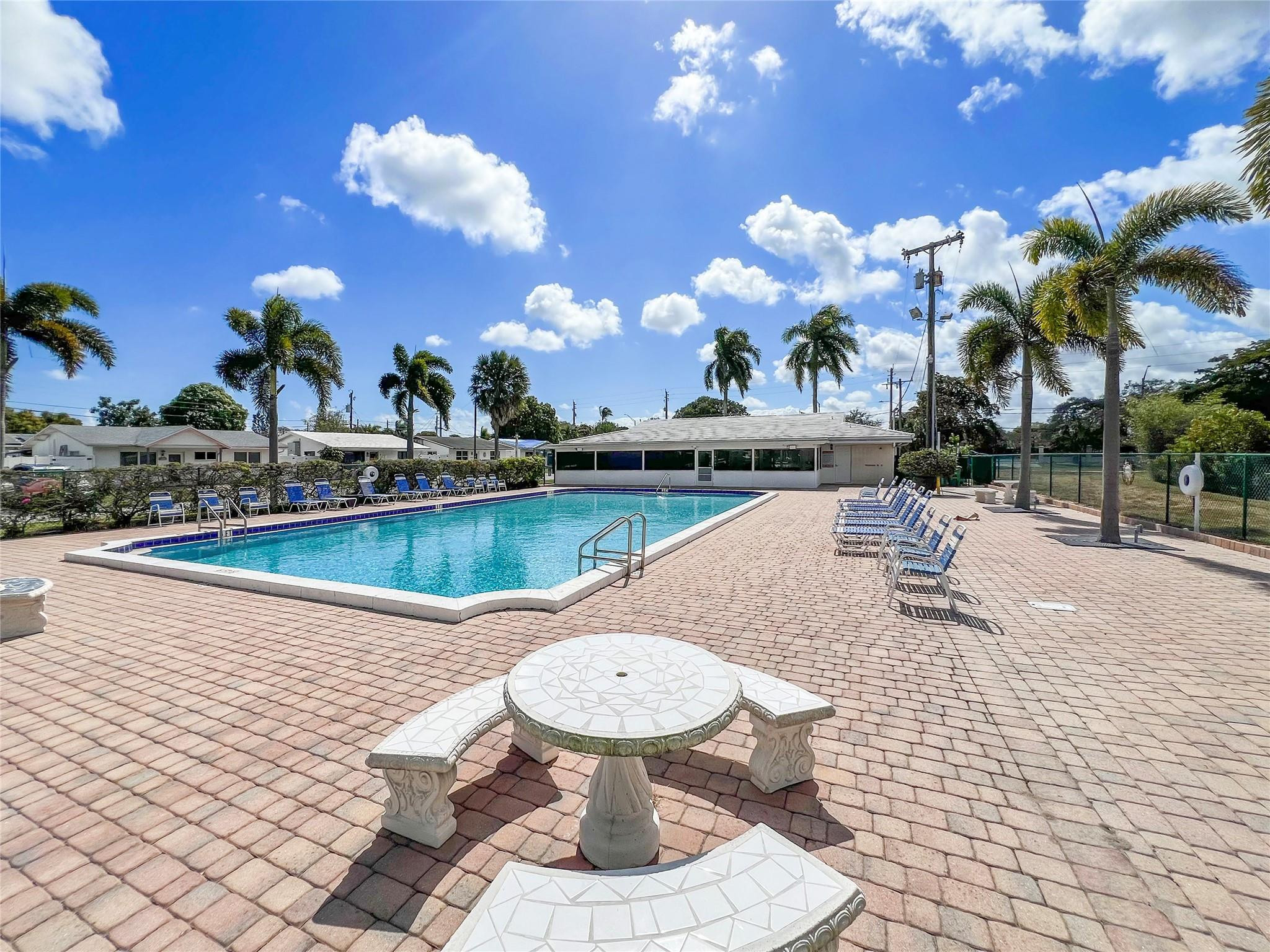 4560 NW 17th Terrace