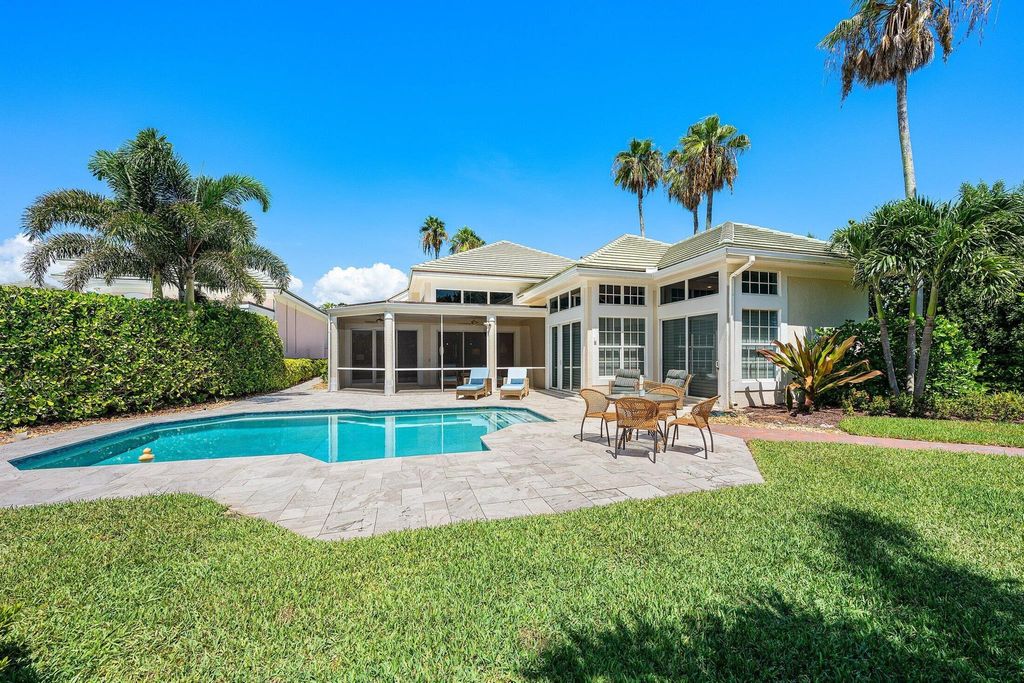 Photo of 7000 SE Lakeview Terrace, Stuart, FL 34996 (MLS # R11118274)