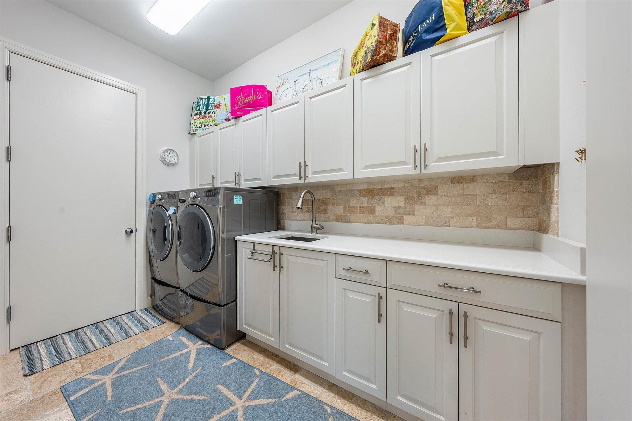 SAILFISH POINT - Residential