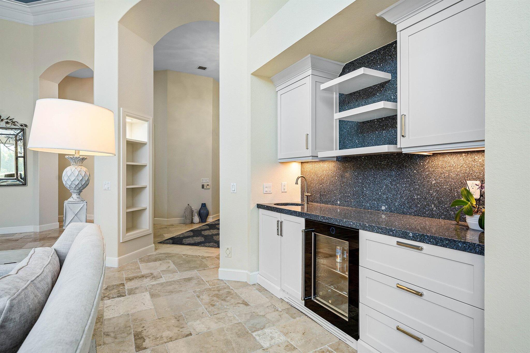 SAILFISH POINT - Residential