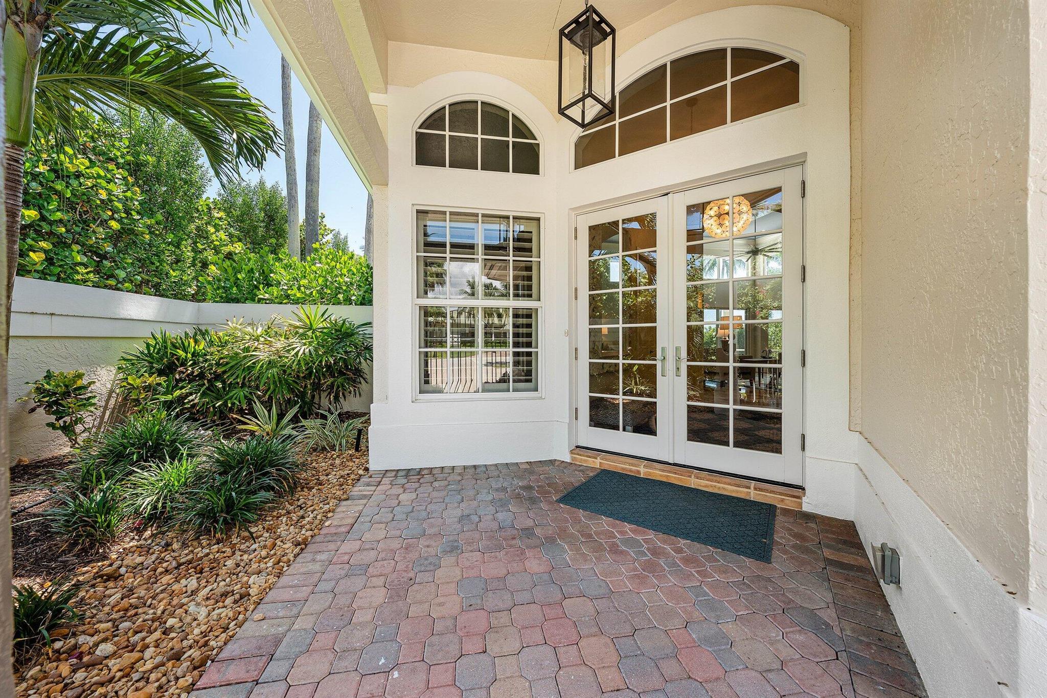 SAILFISH POINT - Residential