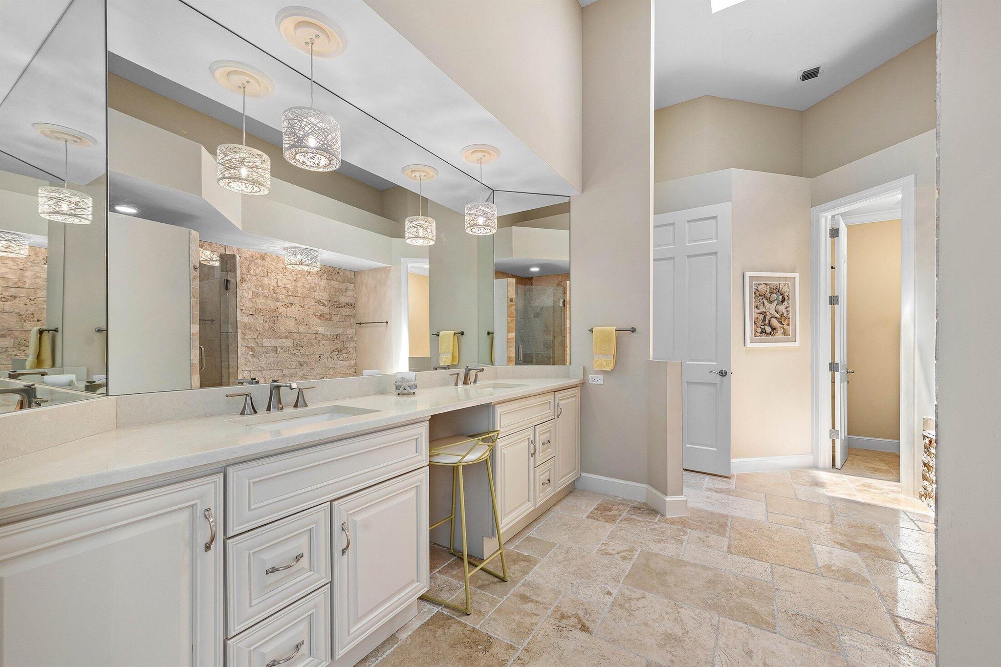 SAILFISH POINT - Residential