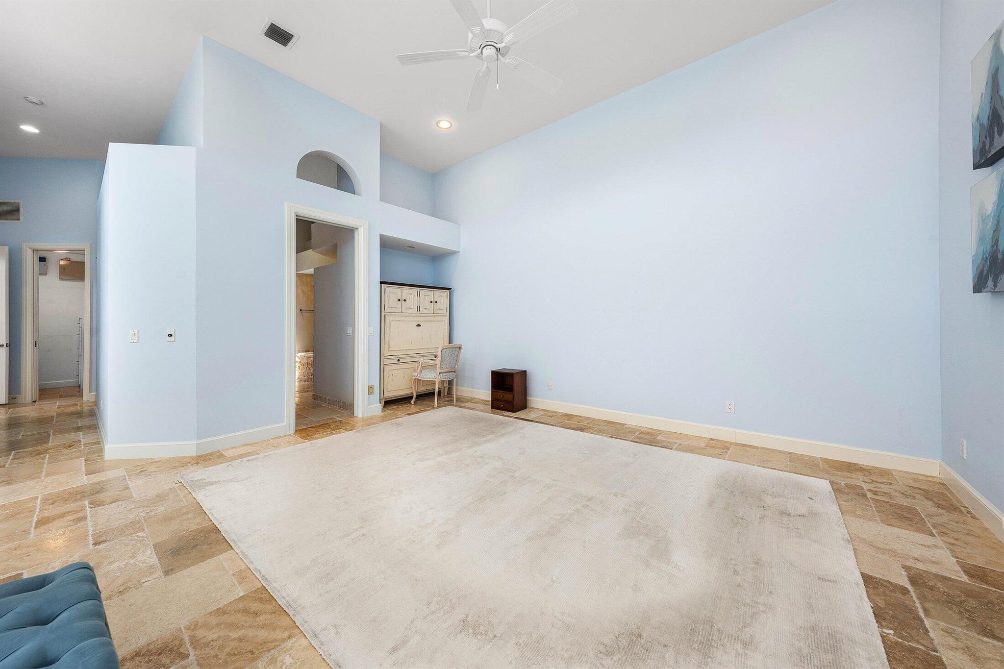 SAILFISH POINT - Residential