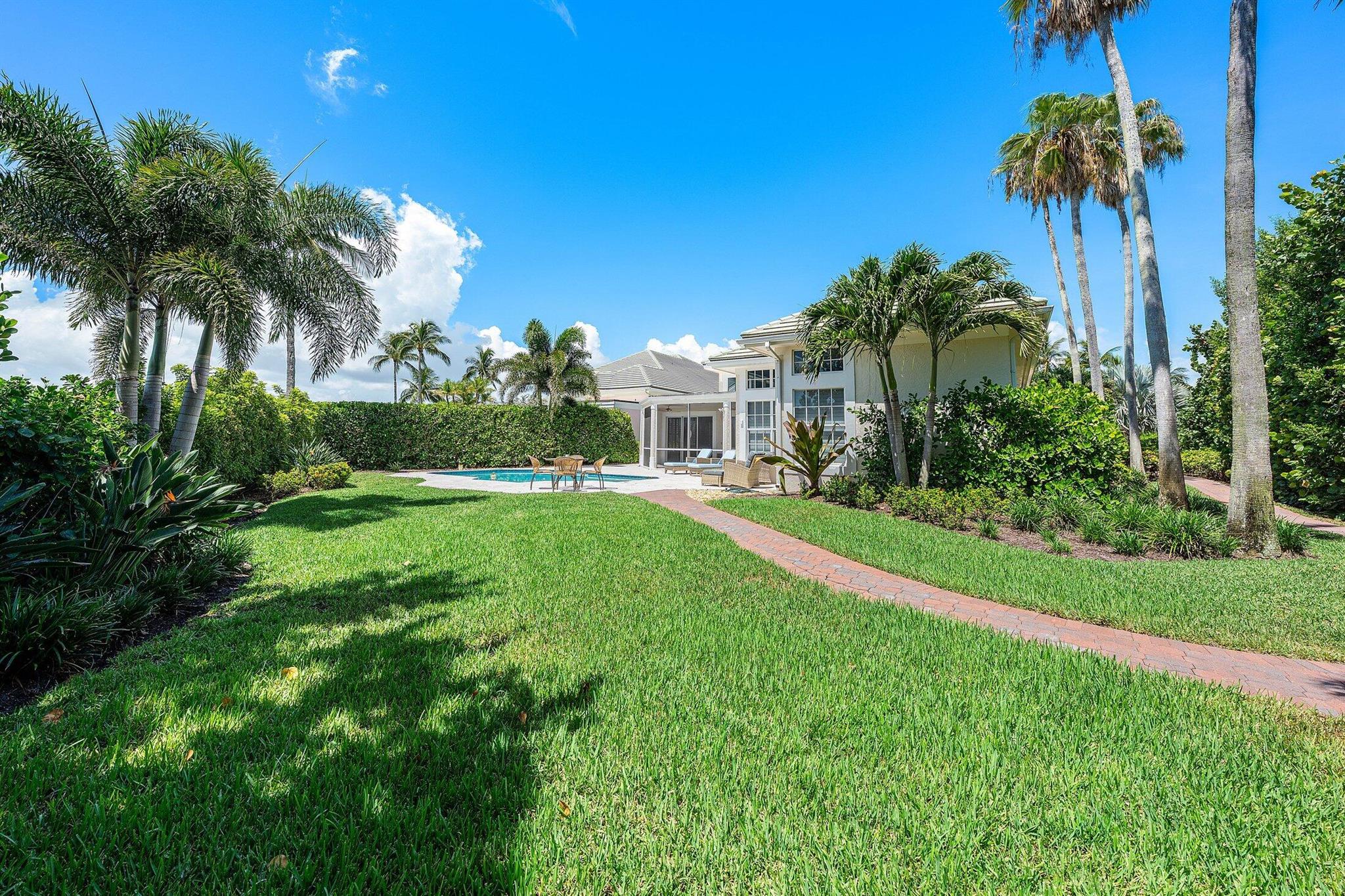SAILFISH POINT - Residential