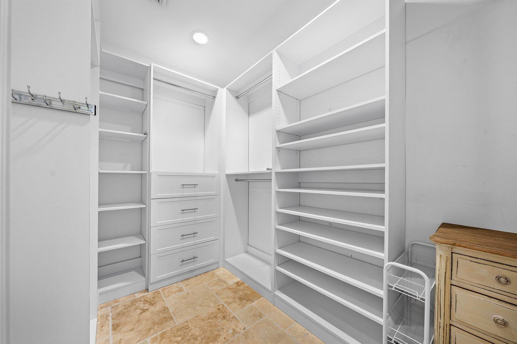 SAILFISH POINT - Residential