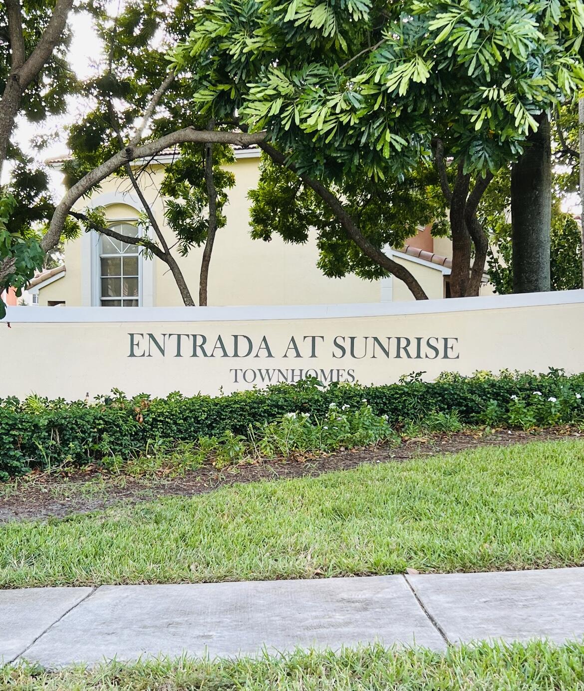 SUNRISE GOLF VILLAGE SECTION 24 - Residential Lease