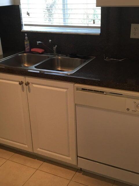 SUNRISE GOLF VILLAGE SECTION 24 - Residential Lease