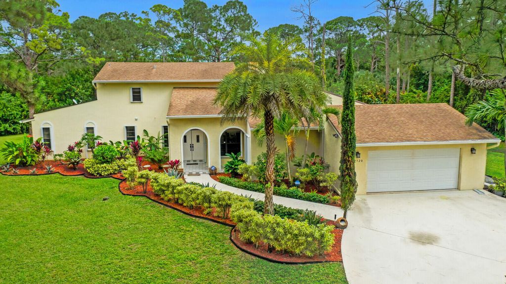 Photo of 17520 Bridle Court NW, Jupiter, FL 33478 (MLS # R11120524)