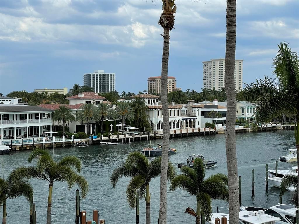 Photo of 100 SE 5th Avenue #Ph5, Boca Raton, FL 33432 (MLS # R10765475)