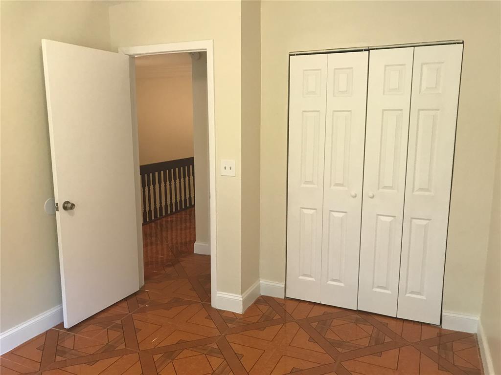 GOLDEN RAINTREE VI - Residential