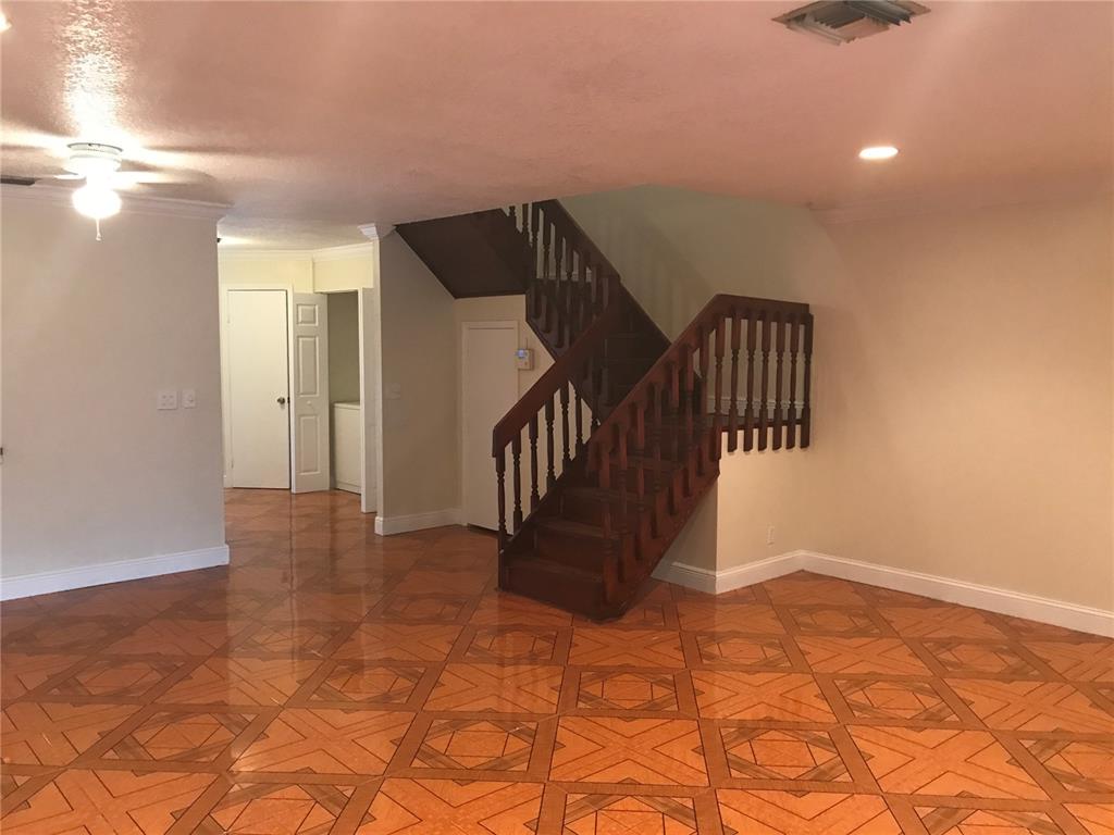 GOLDEN RAINTREE VI - Residential