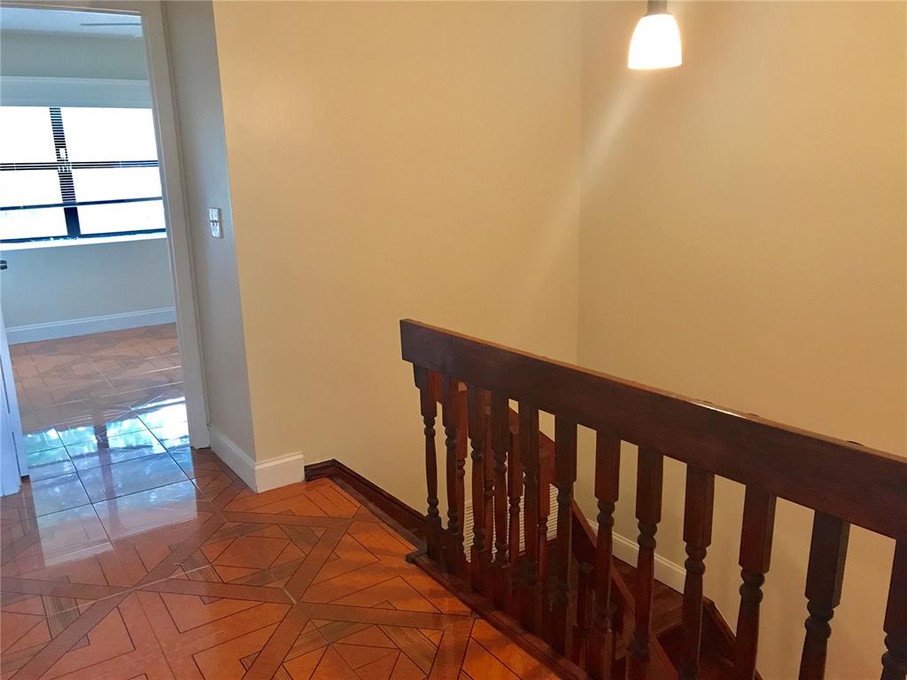 GOLDEN RAINTREE VI - Residential