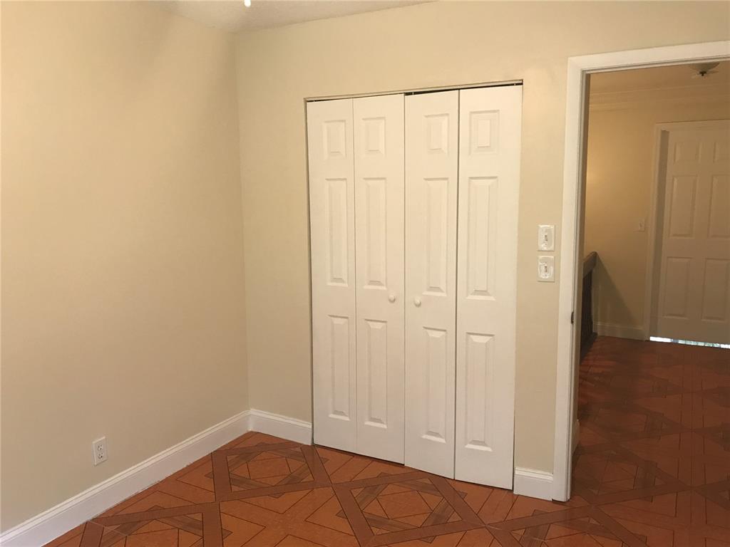 GOLDEN RAINTREE VI - Residential