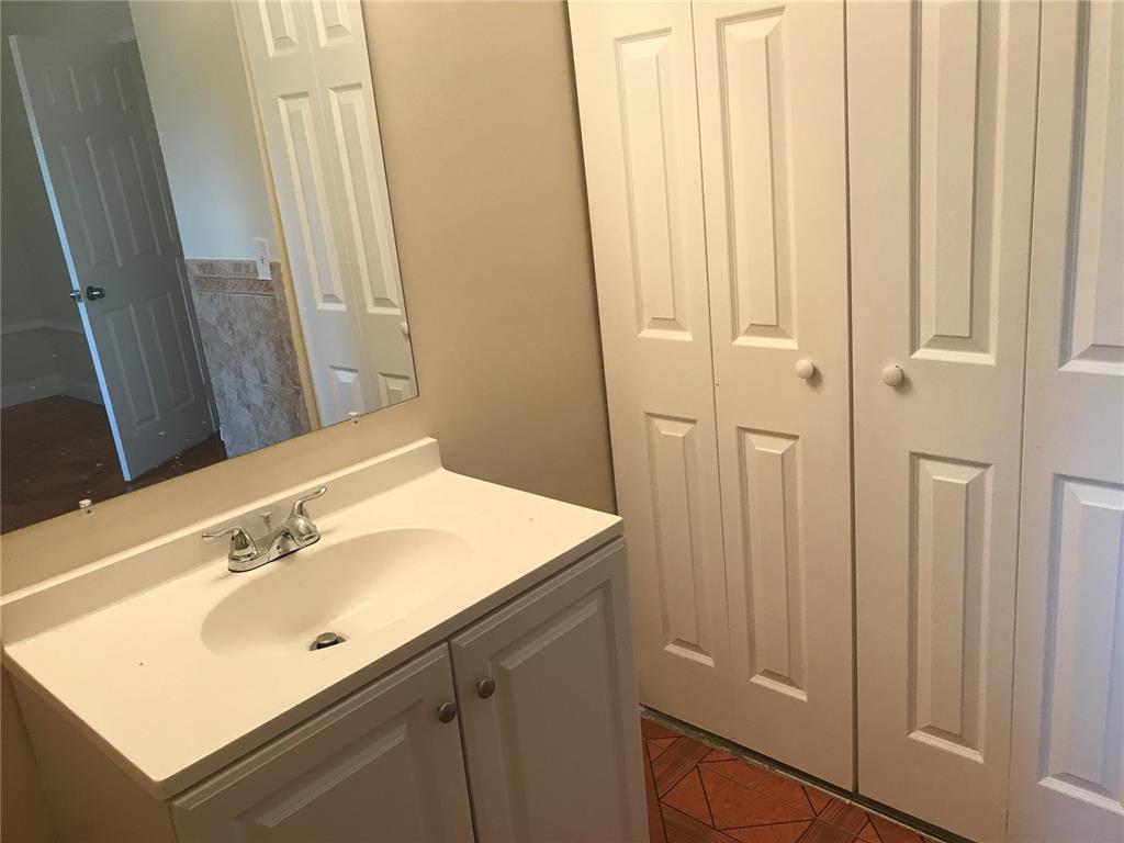 GOLDEN RAINTREE VI - Residential