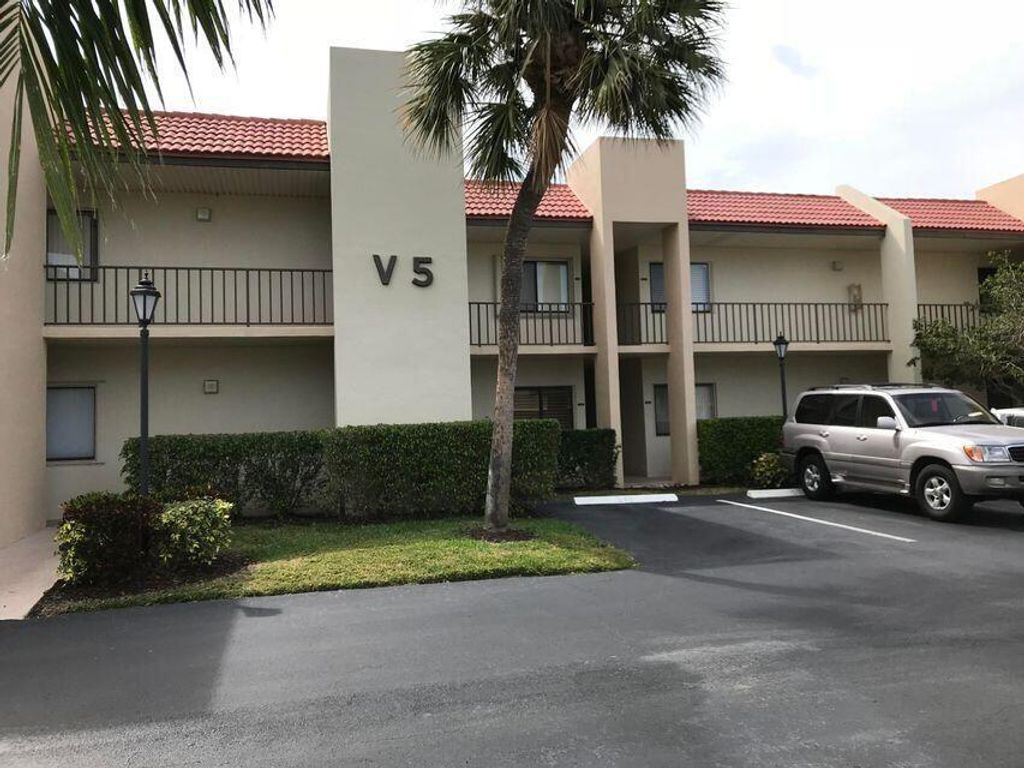 Photo of 1605 S Us Highway 1 E #101v5, Jupiter, FL 33477 (MLS # R10948590)
