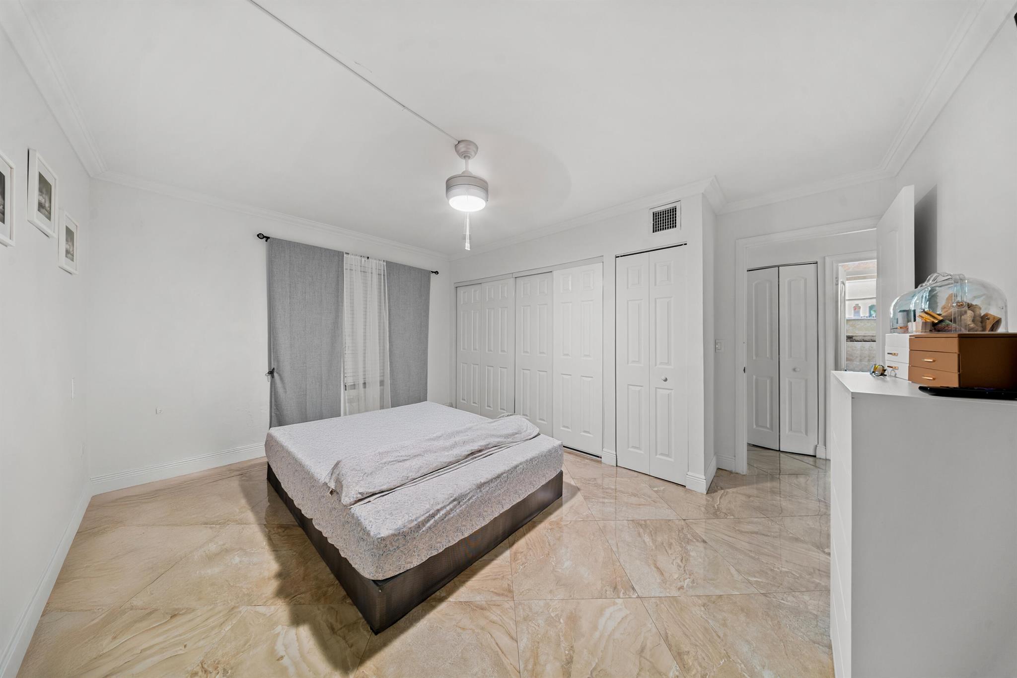 4281 Forest Lane