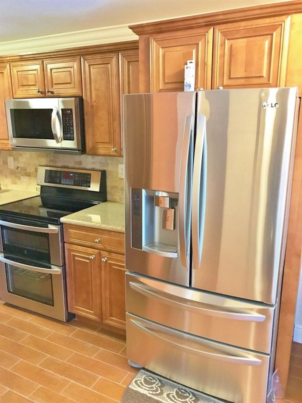 Photo of 831 NW 81st Way #7, Plantation, FL 33324 (MLS # F10544352)