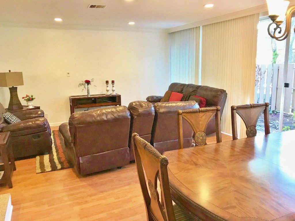 Photo of 831 NW 81st Way #7, Plantation, FL 33324 (MLS # F10544352)