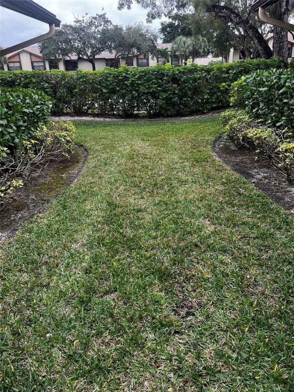 APPLEWOOD VILLAGE 1 - Residential