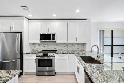 Tiny photo for 21 Southport Lane #B, Boynton Beach, FL 33436 (MLS # B26089752)