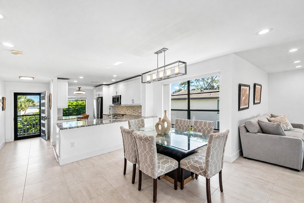 Photo of 21 Southport Lane #B, Boynton Beach, FL 33436 (MLS # B26089752)