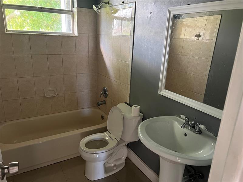 Sunrise Golf Village Sec - Residential Lease