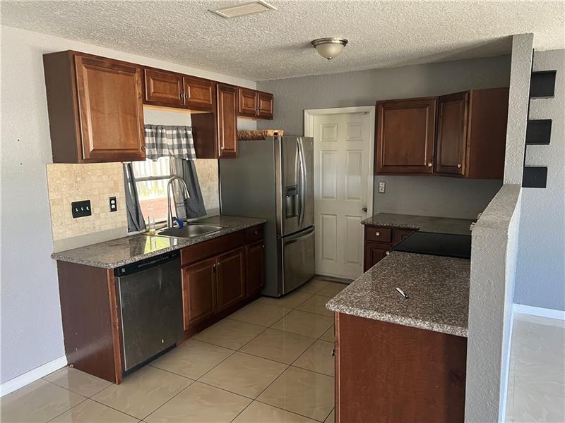 Sunrise Golf Village Sec - Residential Lease