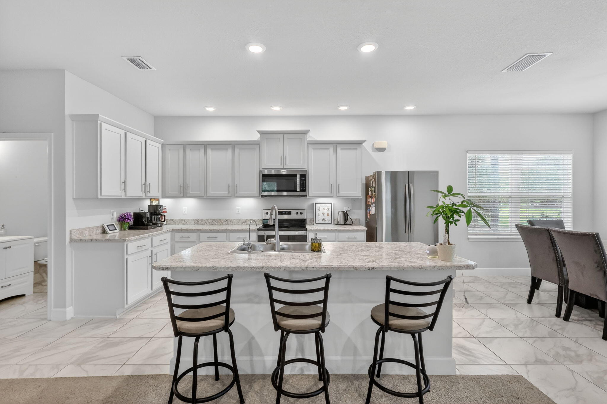 RIVER PLACE ON THE ST LUCIE NO 10 1ST REPLAT - Residential