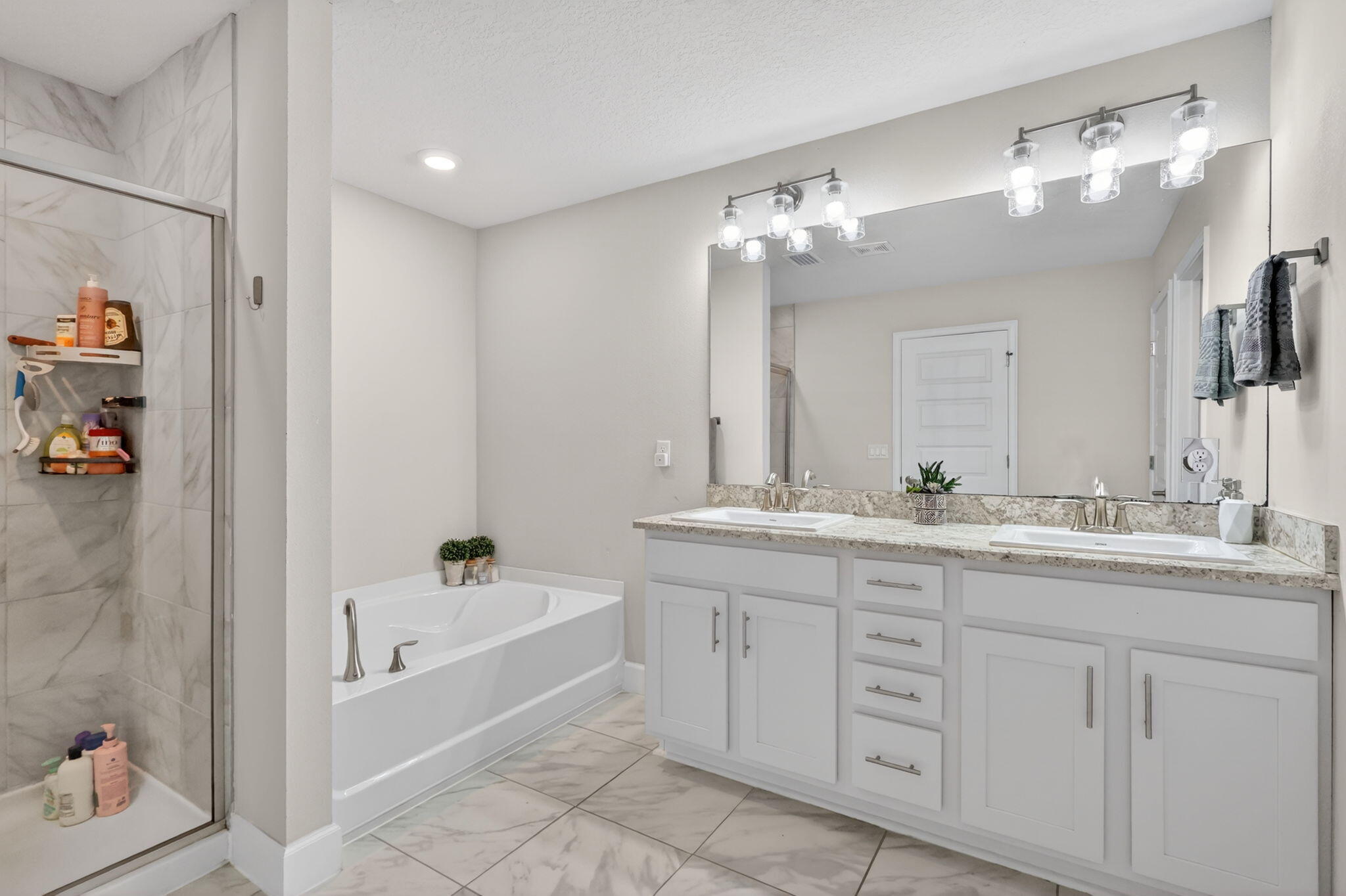 RIVER PLACE ON THE ST LUCIE NO 10 1ST REPLAT - Residential