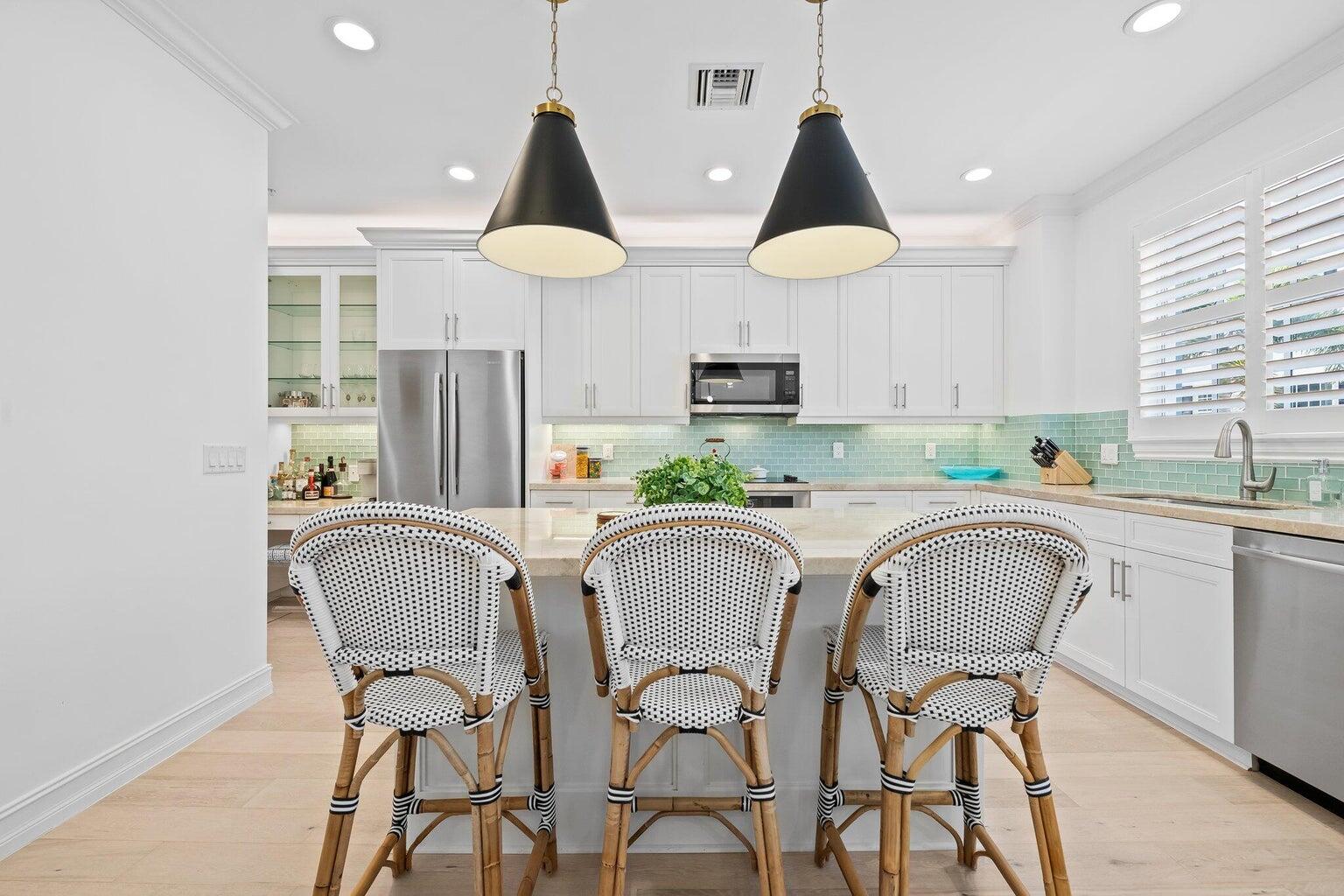 CANNERY ROW - Residential