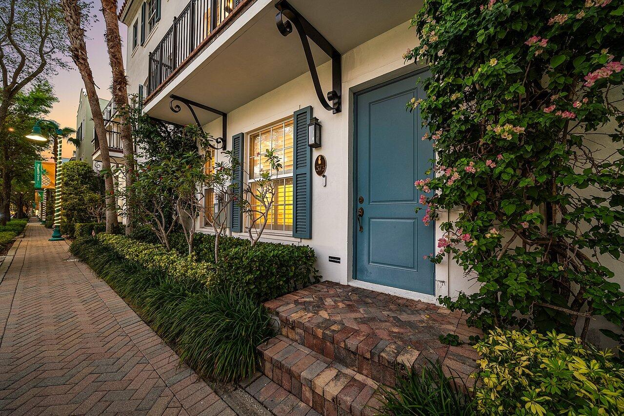 CANNERY ROW - Residential