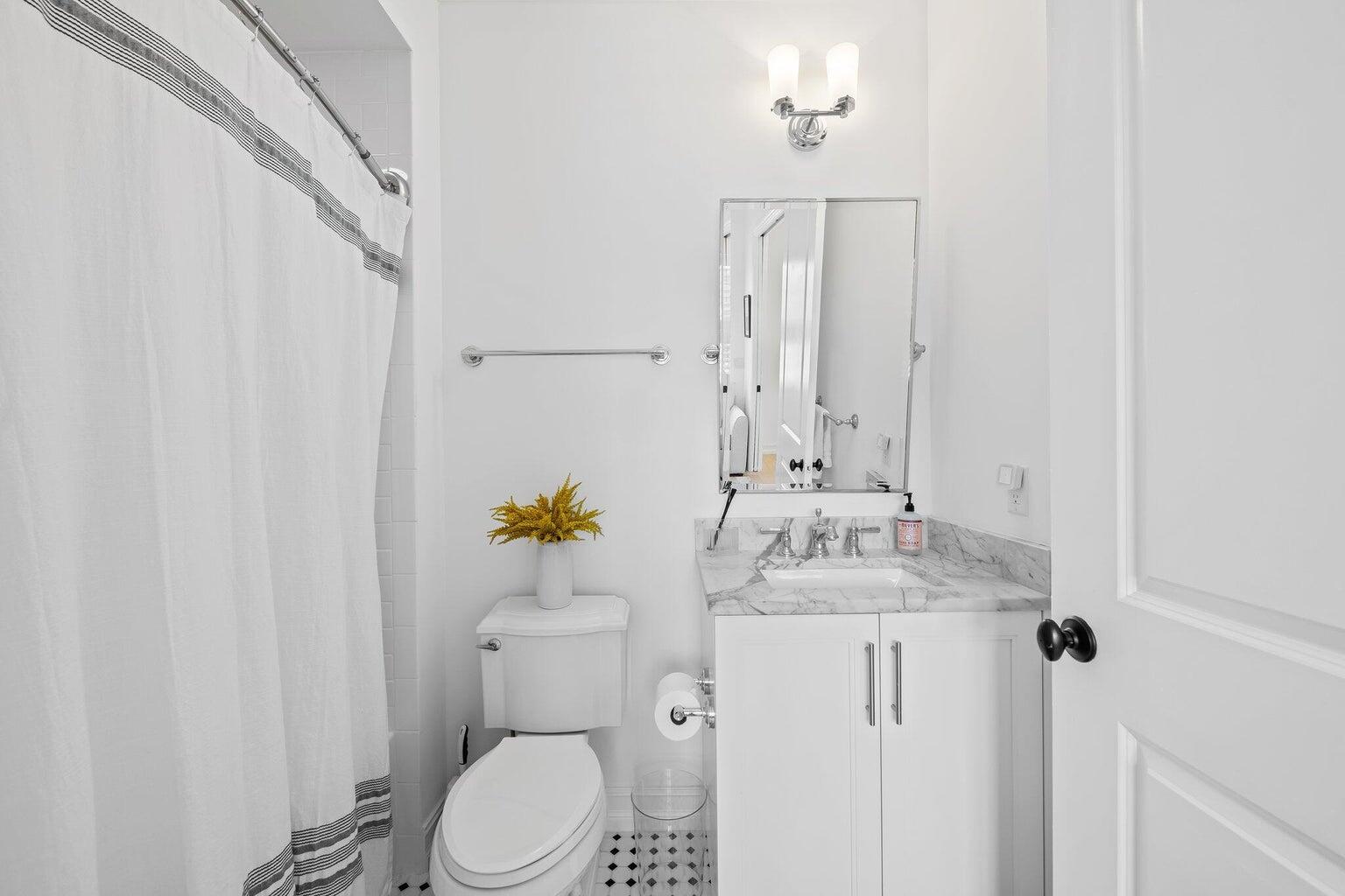 CANNERY ROW - Residential