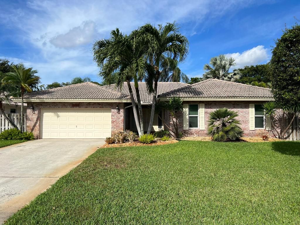 Photo of 4310 NW 70th Lane, Coral Springs, FL 33065 (MLS # R10943008)
