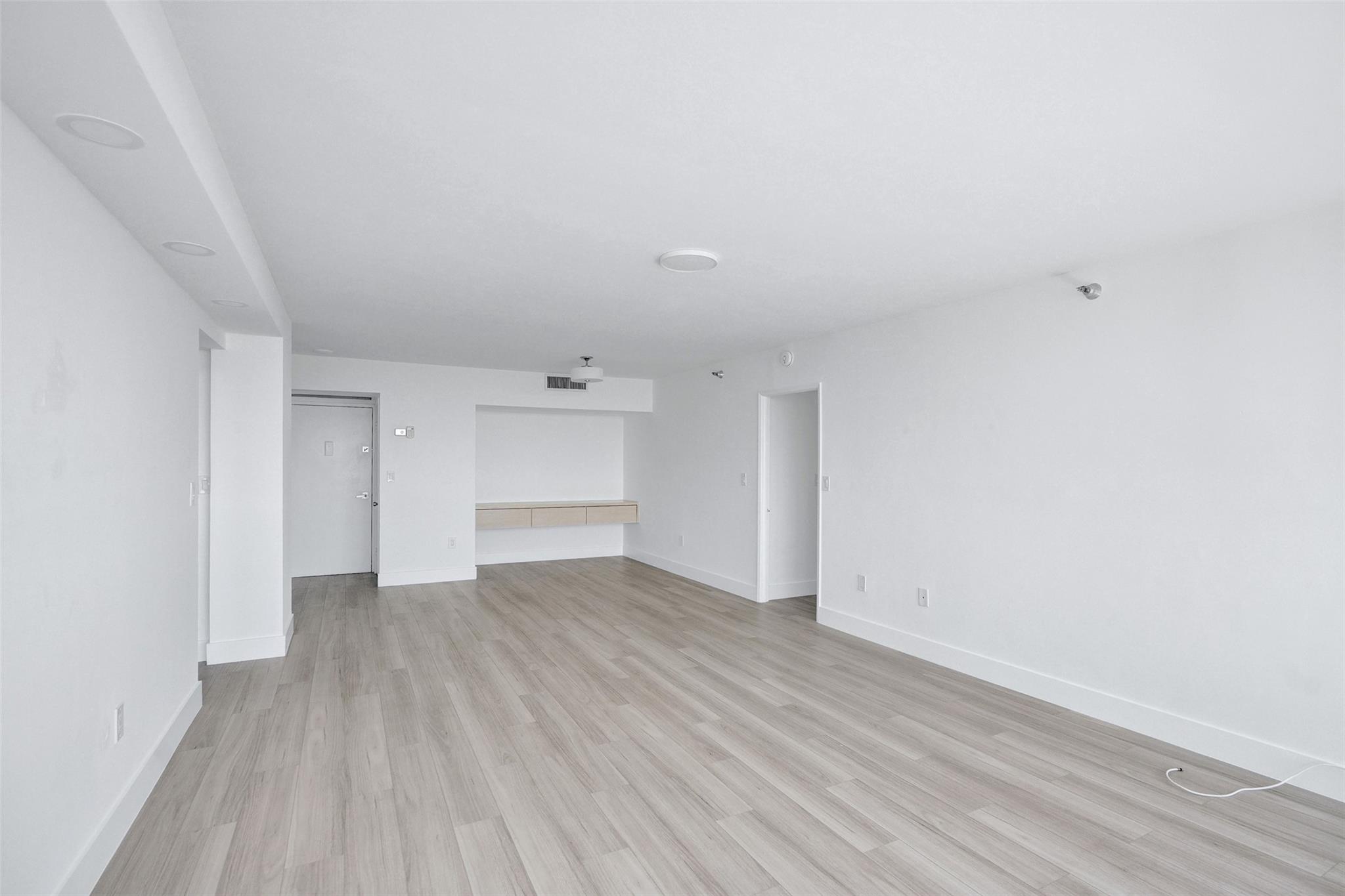 20515 E Country Club Dr 745