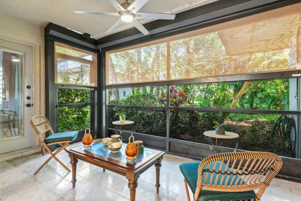 MANOR FOREST COND NO I DECL FILED 11-1-83 IN - Residential Lease