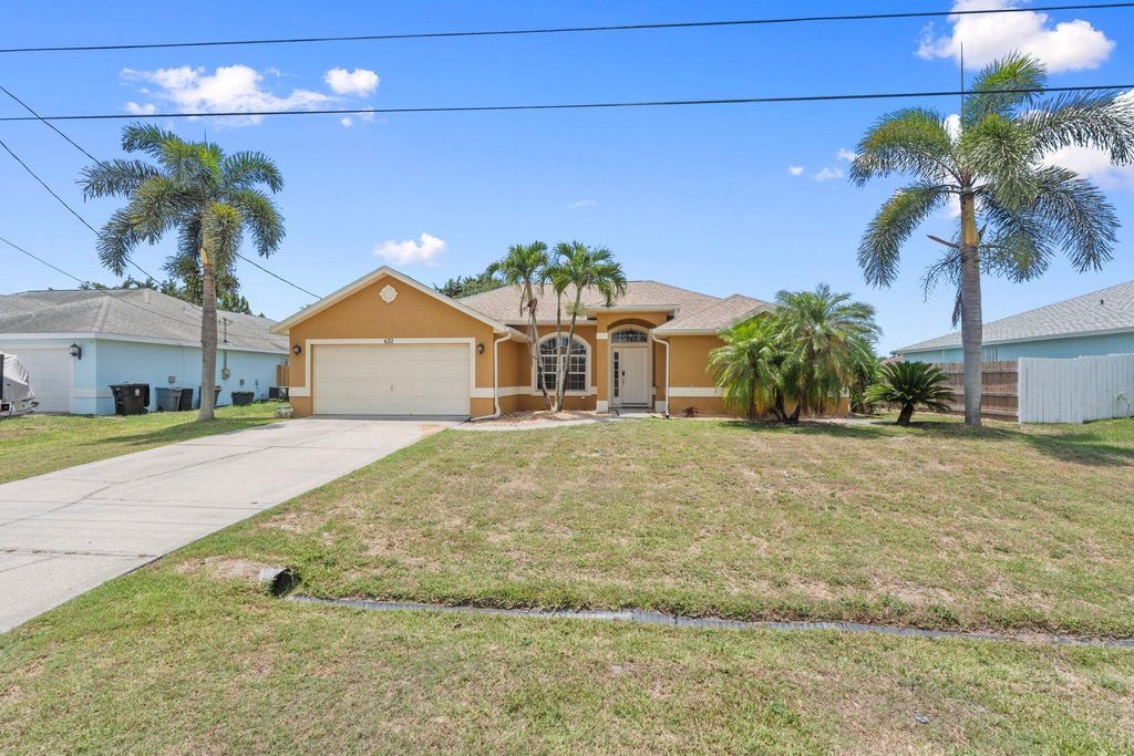 Photo of 632 SW Mccall Road, Port Saint Lucie, FL 34953 (MLS # R11092912)
