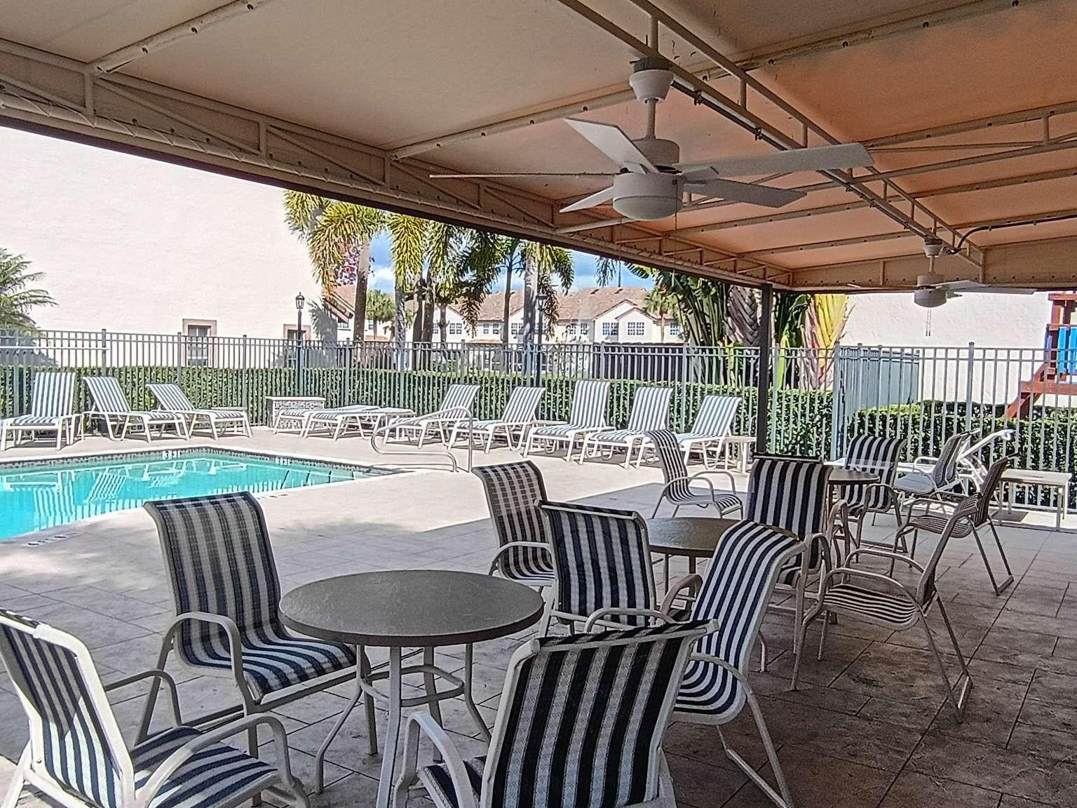 Coral Lake at Boca Raton - Residential