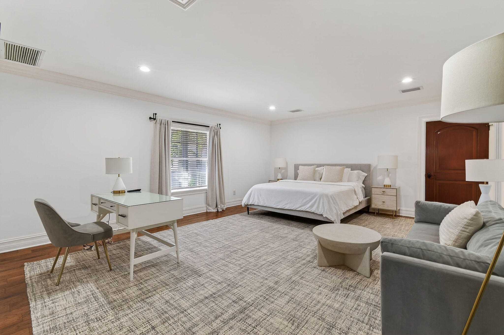 ADMIRALS COVE - Residential