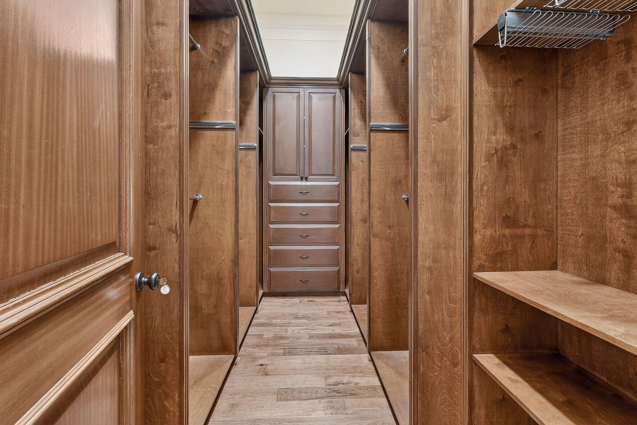 ADMIRALS COVE - Residential