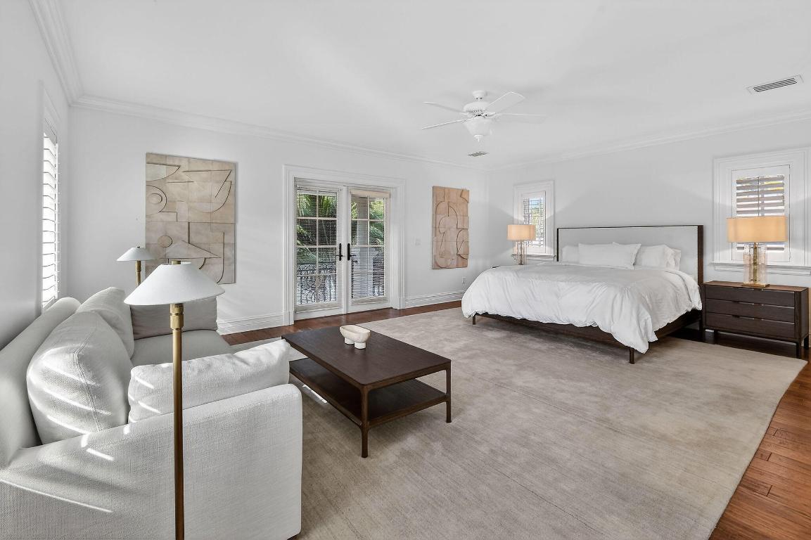 ADMIRALS COVE - Residential