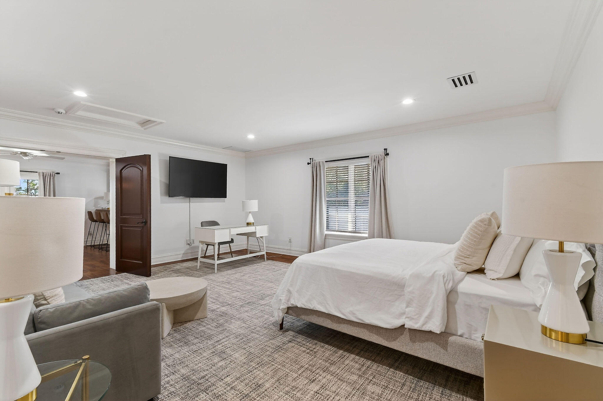 ADMIRALS COVE - Residential